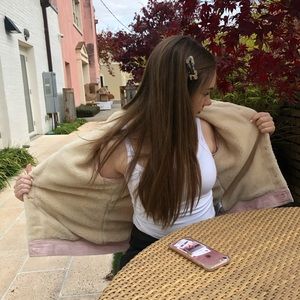 Meet your Posher, Kendra